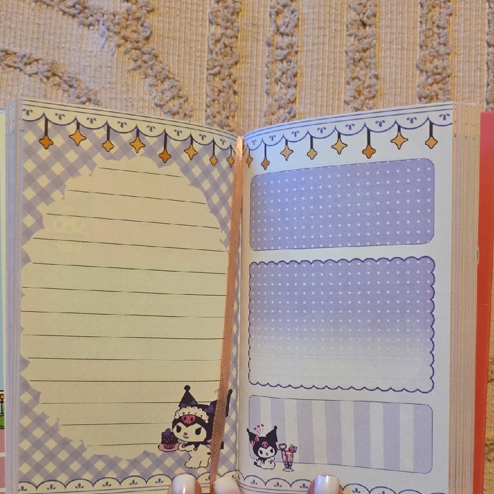 Cinnamoroll and My Melody Notebooks - Picture 8 of 11